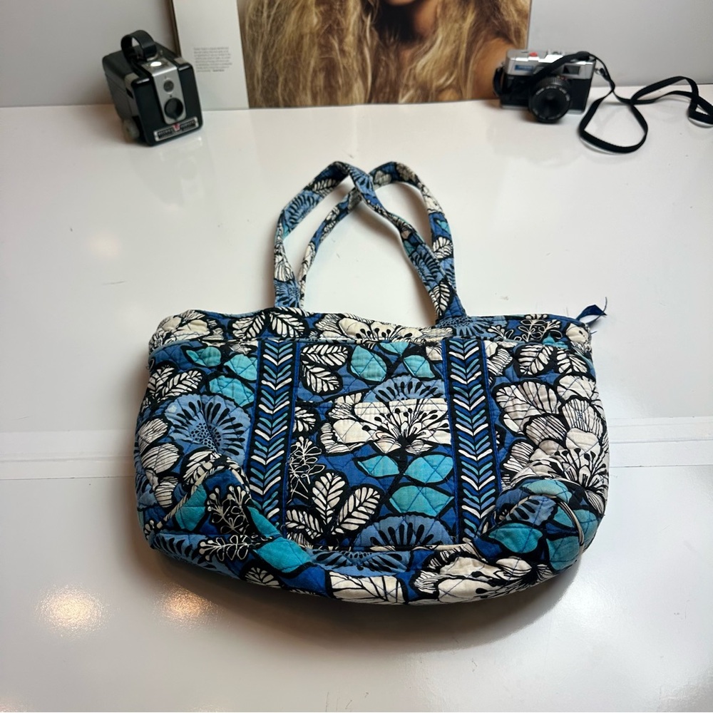 Blue Floral Vera Bradley Tote | Quilted Cotton Shoulder Bag · Y2K Coastal - Picture 3 of 10
